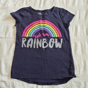 Rumi & Ryder girls size Small 6/7 navy blue shirt with rainbow guc